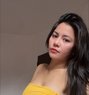 Laura - puta in Doha Photo 1 of 7