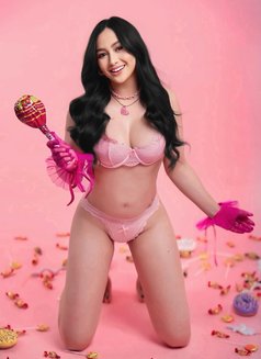 Fiona - escort in Kuala Lumpur Photo 7 of 8