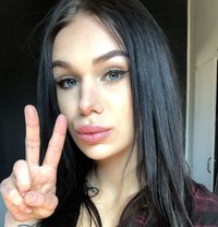 Laura - escort in Toronto