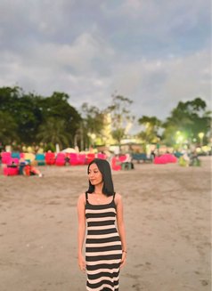 Laura - escort in Bali Photo 5 of 7
