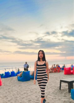 Laura - escort in Bali Photo 6 of 7