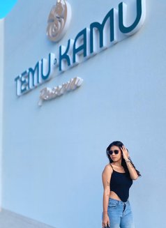 Laura - escort in Bali Photo 2 of 7