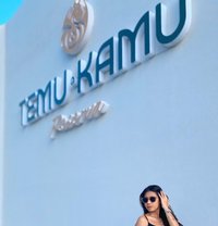Laura - escort in Bali