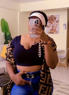 Laura - companion in Nairobi Photo 1 of 1