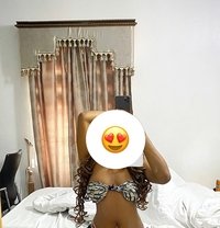 Laura - escort in Colombo