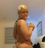 Laura - escort in Cotonou Photo 1 of 5