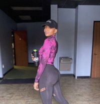 Laura - escort in Abidjan
