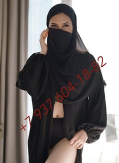 Laura - puta in Dubai Photo 1 of 10