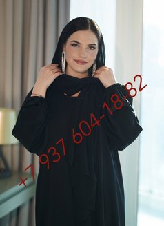 Laura - puta in Dubai Photo 2 of 10