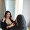 Laura - puta in Dubai Photo 3 of 10
