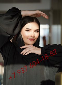 Laura - puta in Dubai Photo 4 of 10