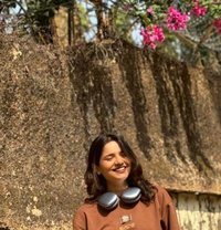 Lara - escort in Pune Photo 8 of 12