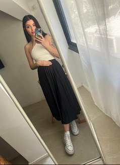 Laura SPANISH GIRL Squirt GFE - puta in Mumbai Photo 13 of 16