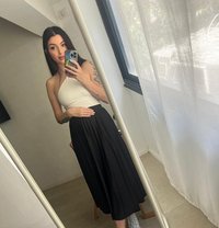 Laura SPANISH GIRL Squirt GFE - puta in Mumbai Photo 13 of 16