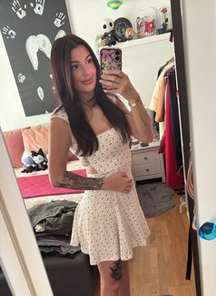 Only 3 days Laura SPANISH GIRL GFE - puta in Mumbai Photo 13 of 26