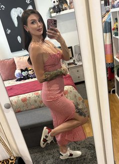 Only 3 days Laura SPANISH GIRL GFE - puta in Mumbai Photo 18 of 26