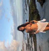 Laura Tan Skin 23yo - puta in Jakarta