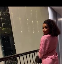 Laura - masseuse in Lagos, Nigeria