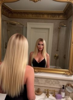 LAURA with BIG BANG - Transsexual escort in Jeddah Photo 7 of 14