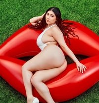 Laurabarbie - escort in Toronto