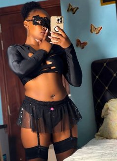 Laurah - escort in Nairobi Photo 2 of 2