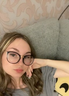 Lauren - escort in Amman Photo 1 of 3