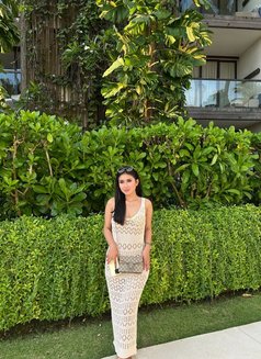 Lauren - puta in Bali Photo 8 of 10