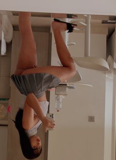 Laurenns - Transsexual escort in Dubai Photo 10 of 16