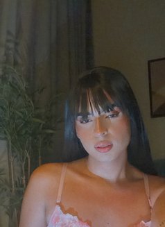 Laurenns - Acompañantes transexual in Dubai Photo 1 of 24