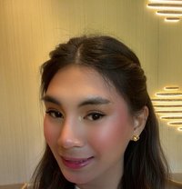 Laurieee - Transsexual escort in Makati City