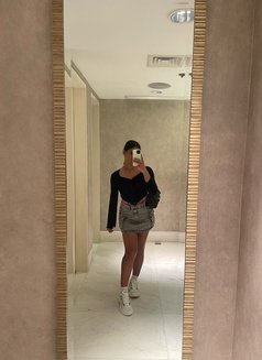 Laurieee - Transsexual escort in Makati City Photo 3 of 10