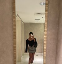Laurieee - Transsexual escort in Makati City