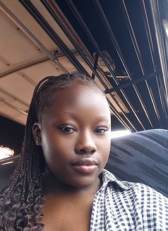 Laury3 - puta in Kilimani Photo 2 of 2