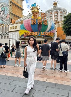 LAVA - Transsexual escort in Makati City Photo 14 of 14