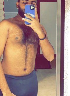 Lavanath - Male escort in Colombo Photo 1 of 4