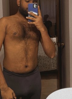 Lavanath - Male escort in Colombo Photo 3 of 4