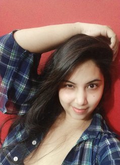 Lavanya Cam Show Real Meet 🥂 - escort in Chandigarh Photo 2 of 2