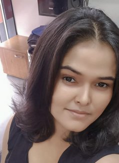 Lavanya Cam Show 🥂 - escort in Chandigarh Photo 1 of 1