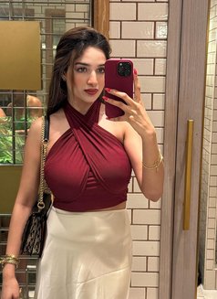 Lavanya Garg - escort in Dubai Photo 6 of 10
