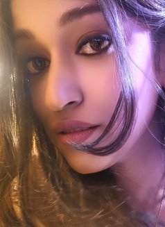 Lavanya - escort in New Delhi Photo 2 of 3