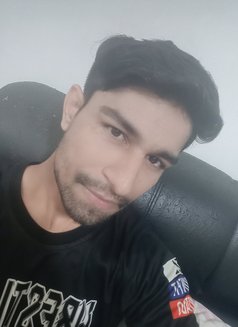 Lavi Meena - Male escort in Manila Photo 4 of 6