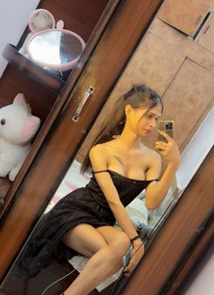 Laviii Sharma - Transsexual escort in Chandigarh Photo 21 of 30