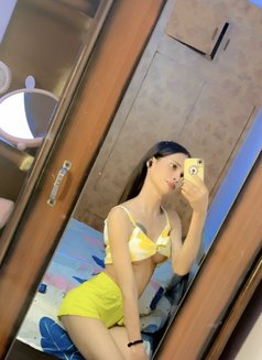 Laviii Sharma - Transsexual escort in Chandigarh Photo 23 of 30