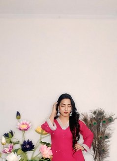 Lavina Beauty - Transsexual escort in Mumbai Photo 19 of 20