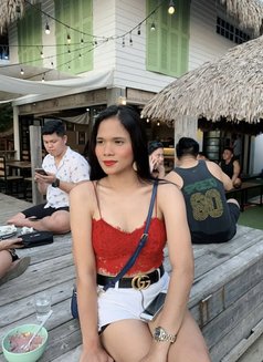 Laviña - Transsexual escort in Manila Photo 5 of 5