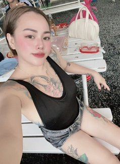 Lavinia - puta in Manila Photo 5 of 6