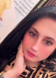 Lavisha - escort in Abu Dhabi Photo 1 of 2