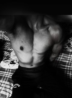 Lavkush - Acompañantes masculino in Mumbai Photo 2 of 2
