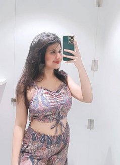 Lavnya Safe Secour Verify Service - escort in Bangalore Photo 3 of 3