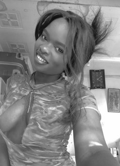 Lavonia - puta in Nairobi Photo 1 of 3